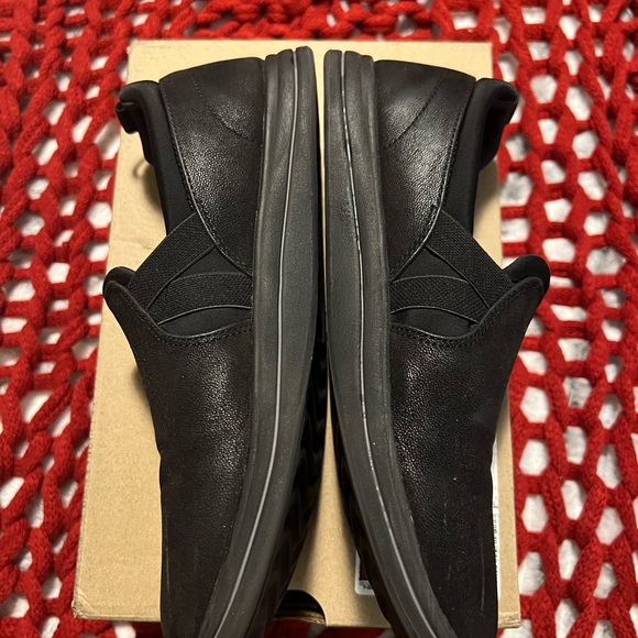 Clarks cloudsteppers  81/2 wide - Picture 6 of 8